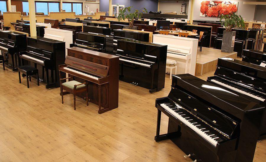 Showroom-pianos