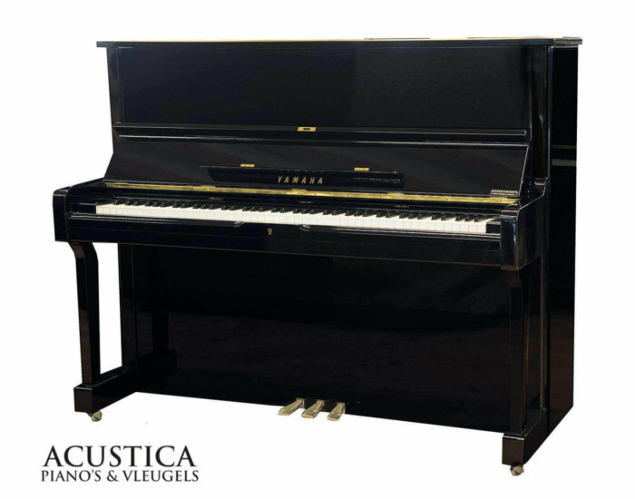 Yamaha U1 piano