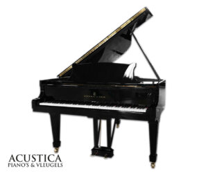 Steinway & Sons B211